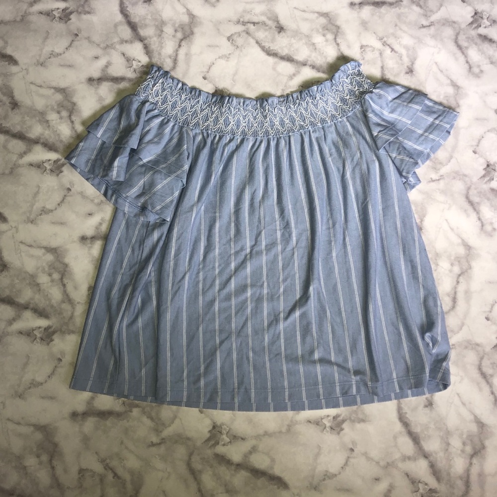 AEO Off the Shoulder Top!
